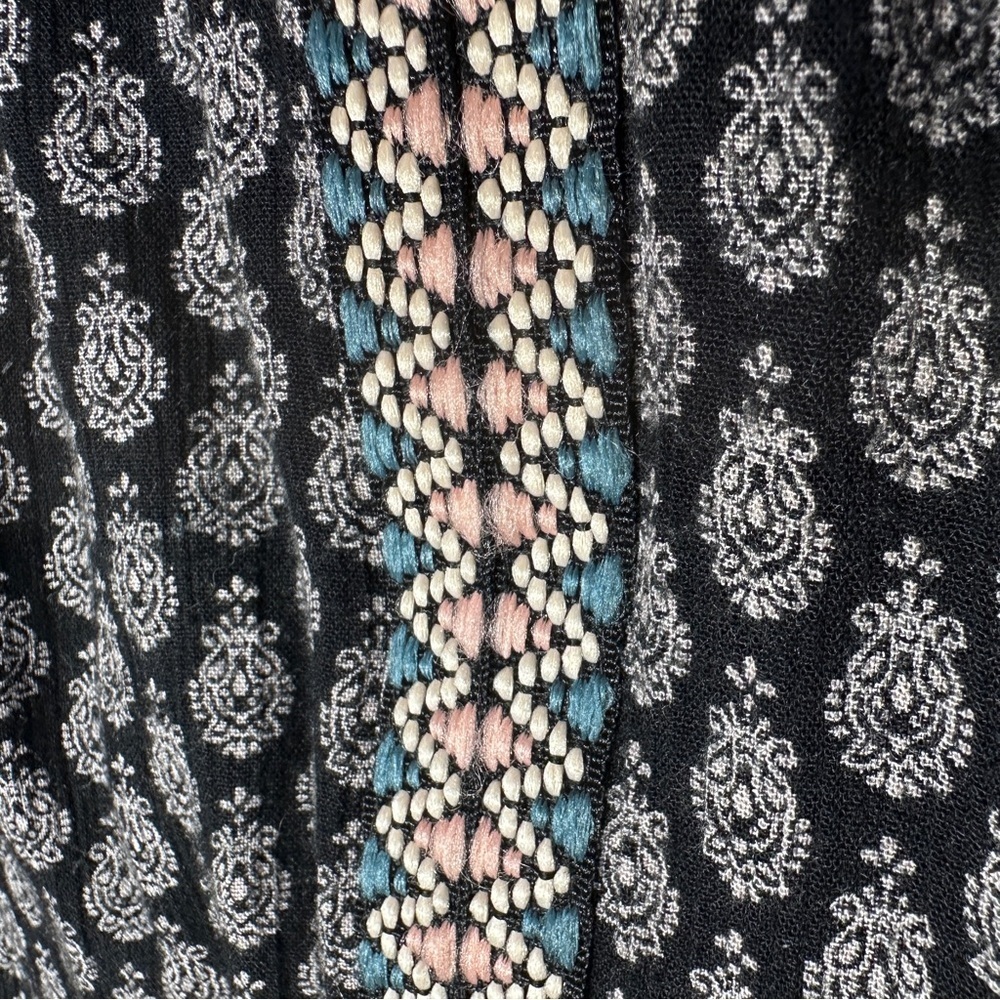Patrons of Peace Flowy Black Tank Top Floral Print Boho Ruffle Large - Picture 4 of 10